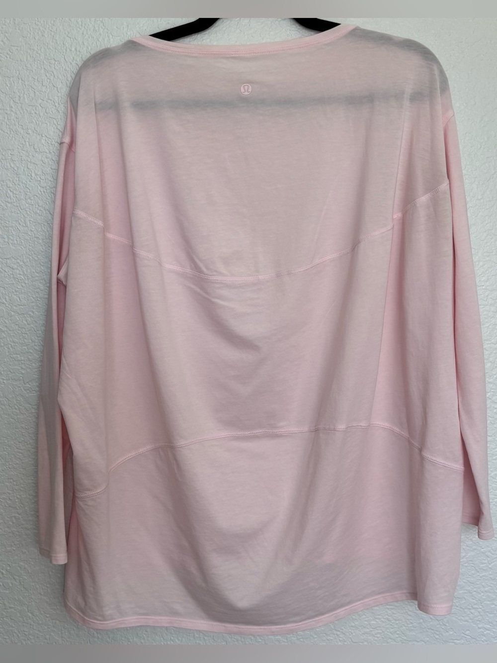 Lululemon Women’s Light Pink Long Sleeve Yoga Activewear Top